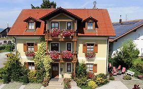 Gaeste-Haus Roesch